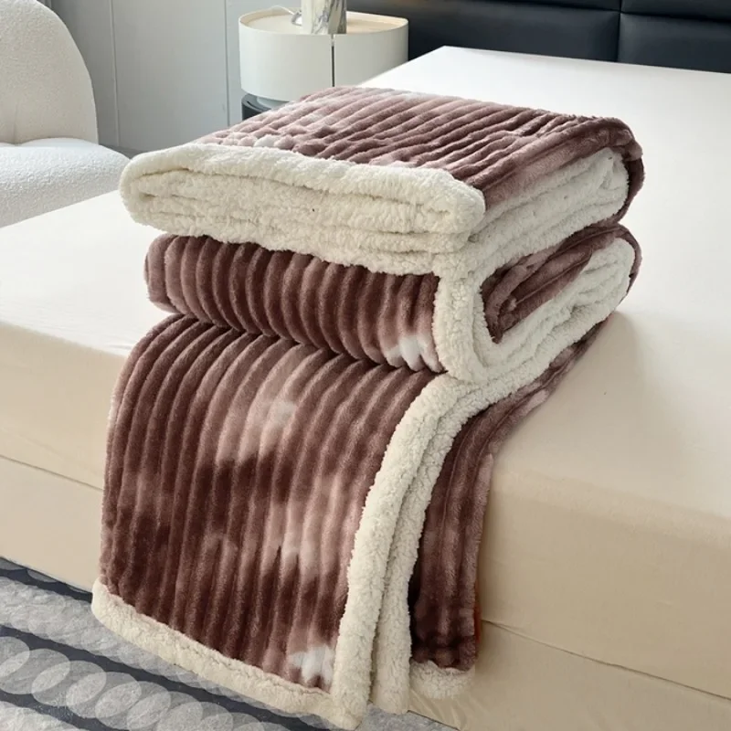 Thickened Milk coral flannel lunch break Air conditioning blanket Sofa blanket Warm ,One blanket Multi-purpose