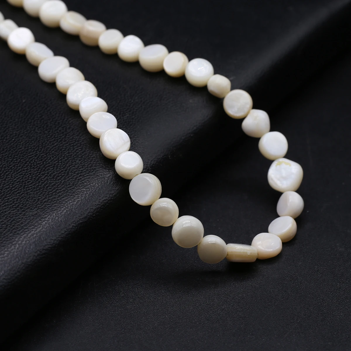 Natural Freshwater Shell Round Pieces Irregular Beads Charming Jewelry Making Necklaces Bracelets Waist Chains Accessories Gifts