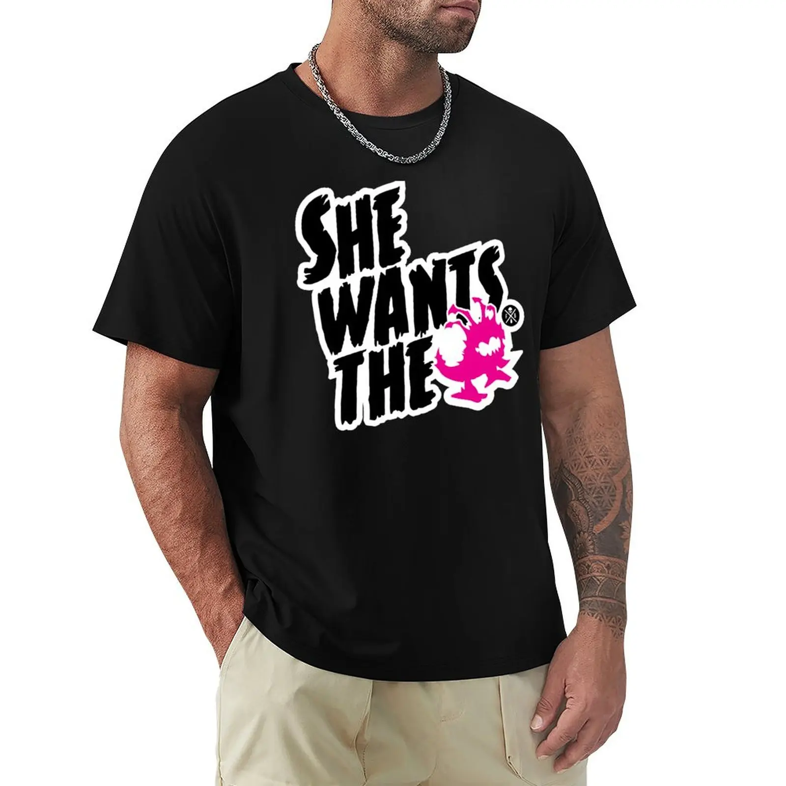 Ella quiere la camiseta deportiva Kog que absorbe la humedad.