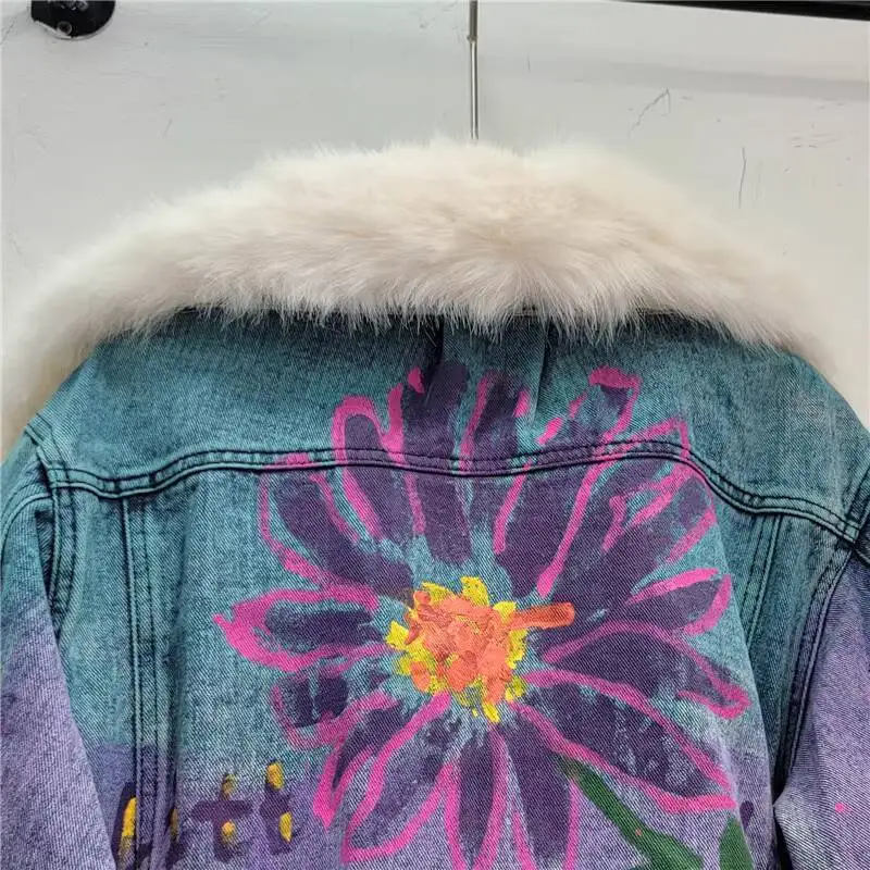 ANJY شتاء جديد إمرأة موضة مبطنة بالصوف الثقيلة الكتابة على الجدران طباعة رسالة قصيرة الدنيم معطف مبطّن المد شيك سترة دافئة A14892