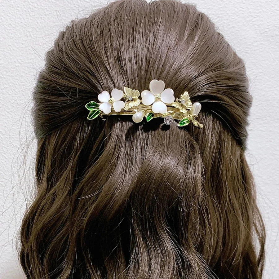 Elegante Opal Klee Blume Frühling Clip Haar Clip frauen Hinterkopf Halb gebunden Haarnadel Koreanischen Stil Schmetterling Haar zubehör