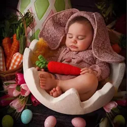 Newborn Photography Props Children's Photography Accessories,hundred Days Crib Shooting Assistance Easter Eggshell Cradle 15cm