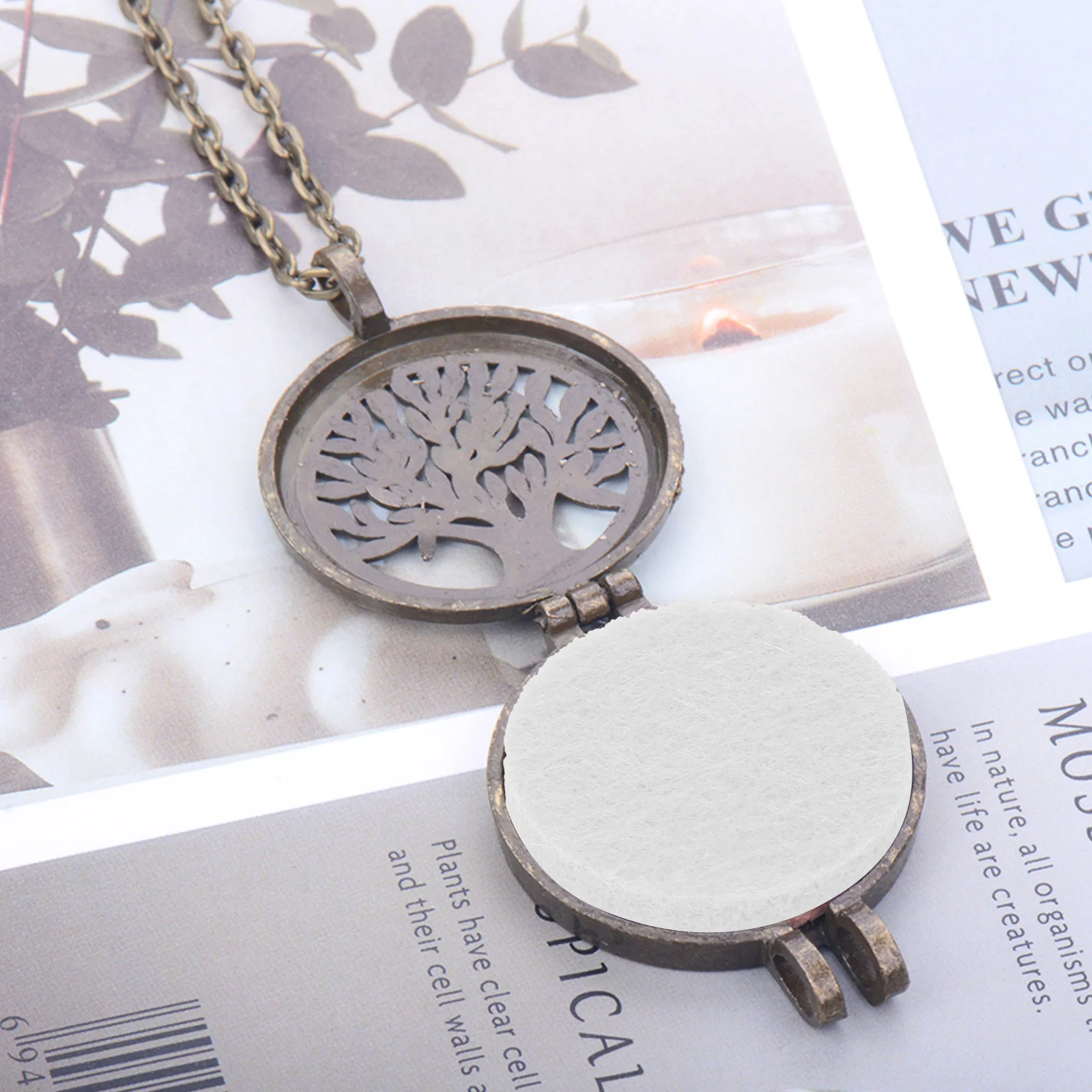 

100Pcs Cotton Aromatherapy Diffuser Pads Essential Oil 20mm Round Long-Lasting Aroma Replacement for Necklace Car
