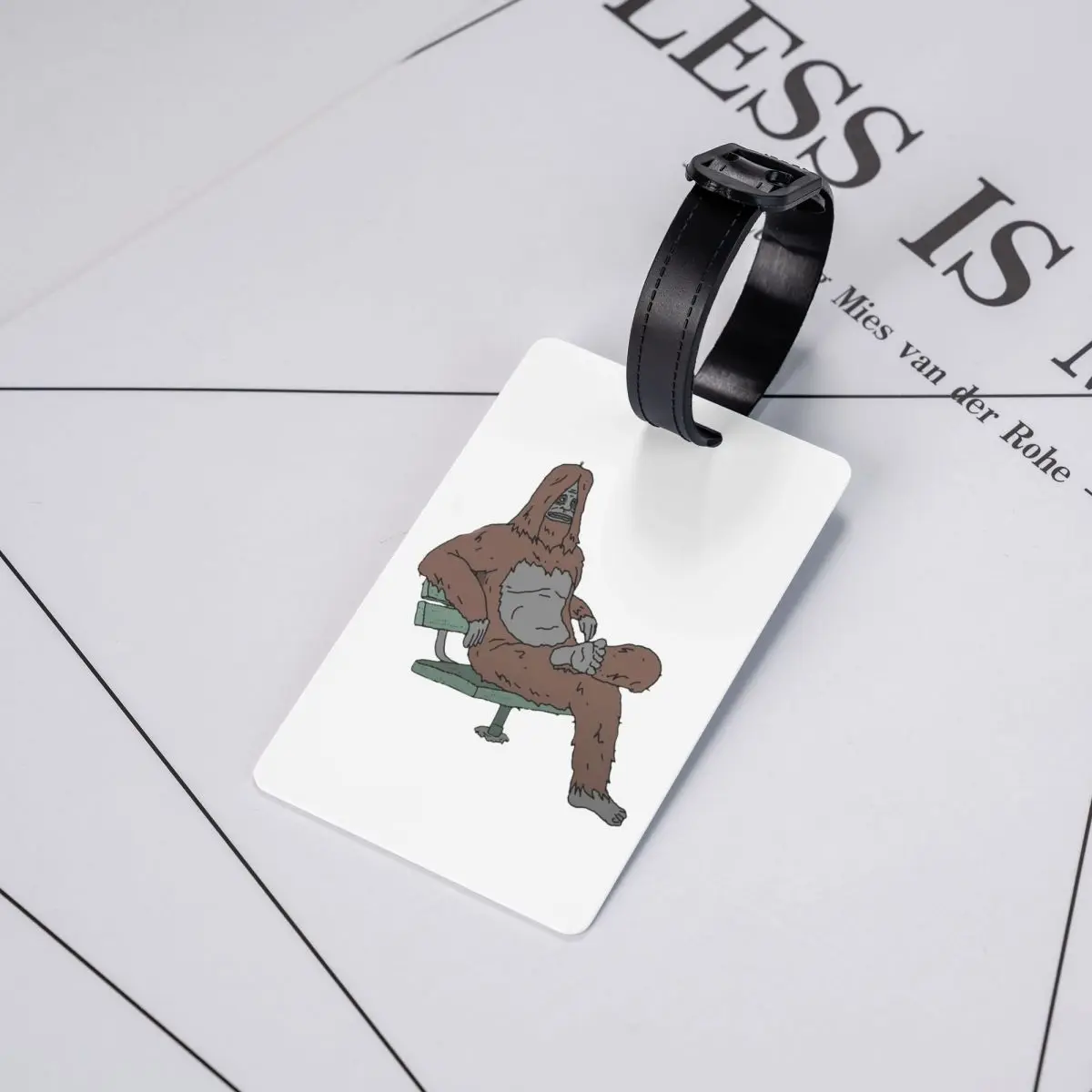 

Бирки для багажа Chillin Sassy The Sasquatch, аксессуары для чемоданов, бирка для ручной клади, держатель для этикеток, идентификатор, имя, адрес