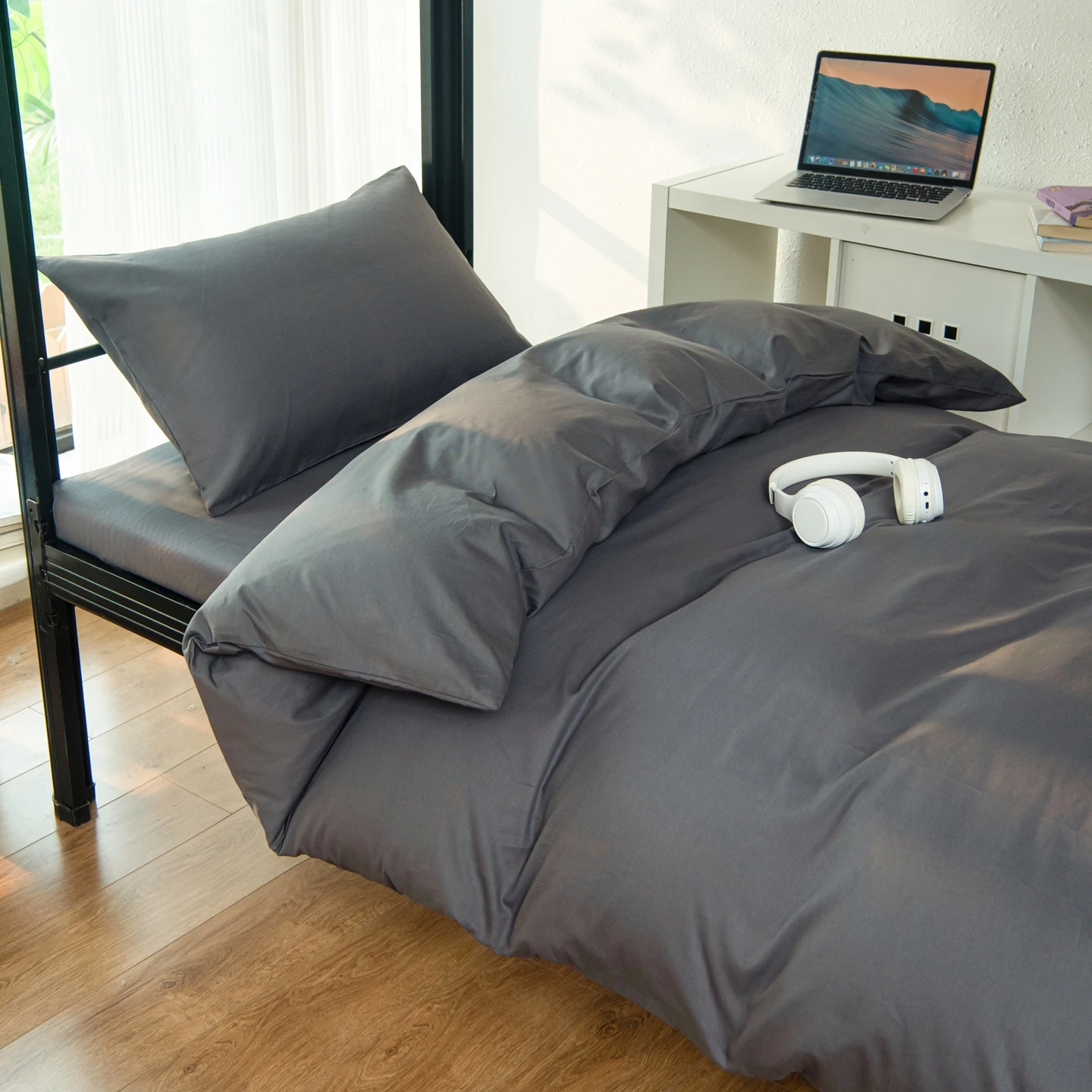 100% Cotton Bedding Set Minimalism Solid color, 3pcs Set Single Size for Back to School Season for Student Dormitory Decoration