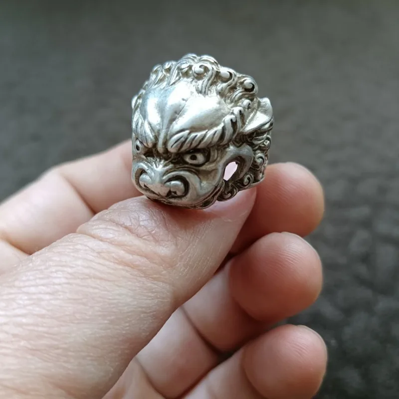 

Tibetan Reclaimed Old Silver Lion Head Ring, Vintage Adjustable Tibetan Silver Lion Ring, Antique Collectible Jewelry Wholesale