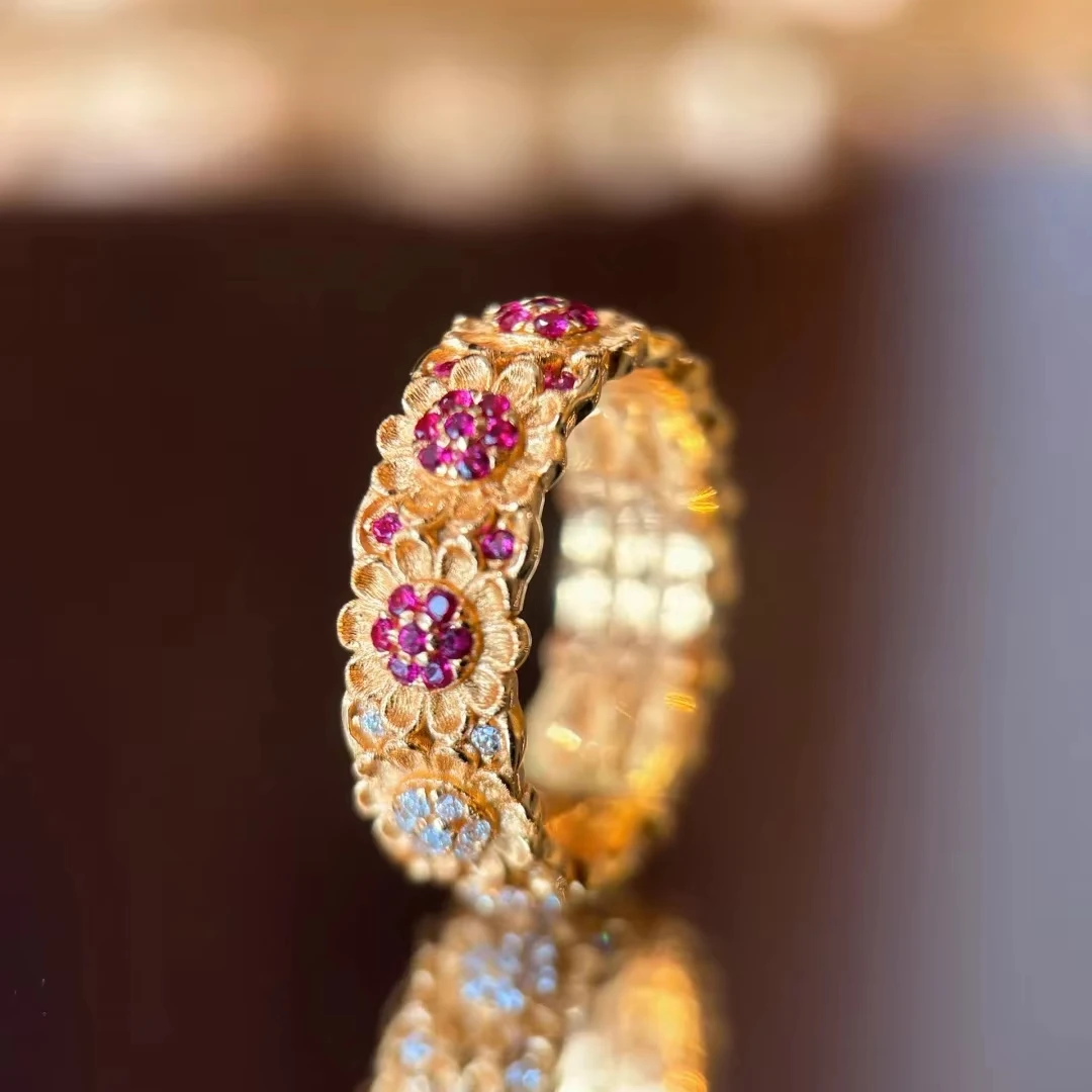 2025 joyería Retro italiana Monet jardín diseño de flores anillo de Color dorado con circón rojo elegantes accesorios diarios para mujeres