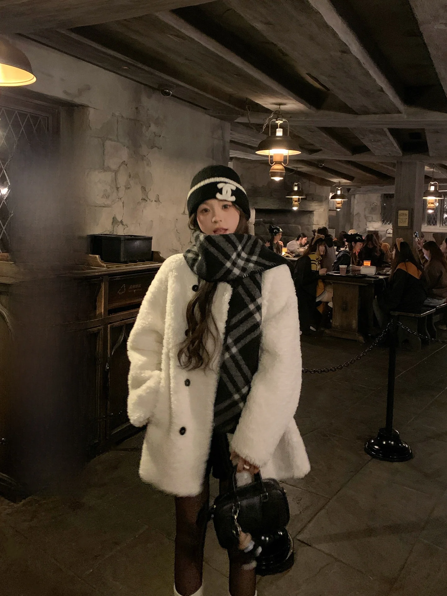 

Nora Studio Korean Sle Double Buttoned Faux Fur Lamb Leather Jaet Inteated Skin And Fur ort Coat Long Sve Women