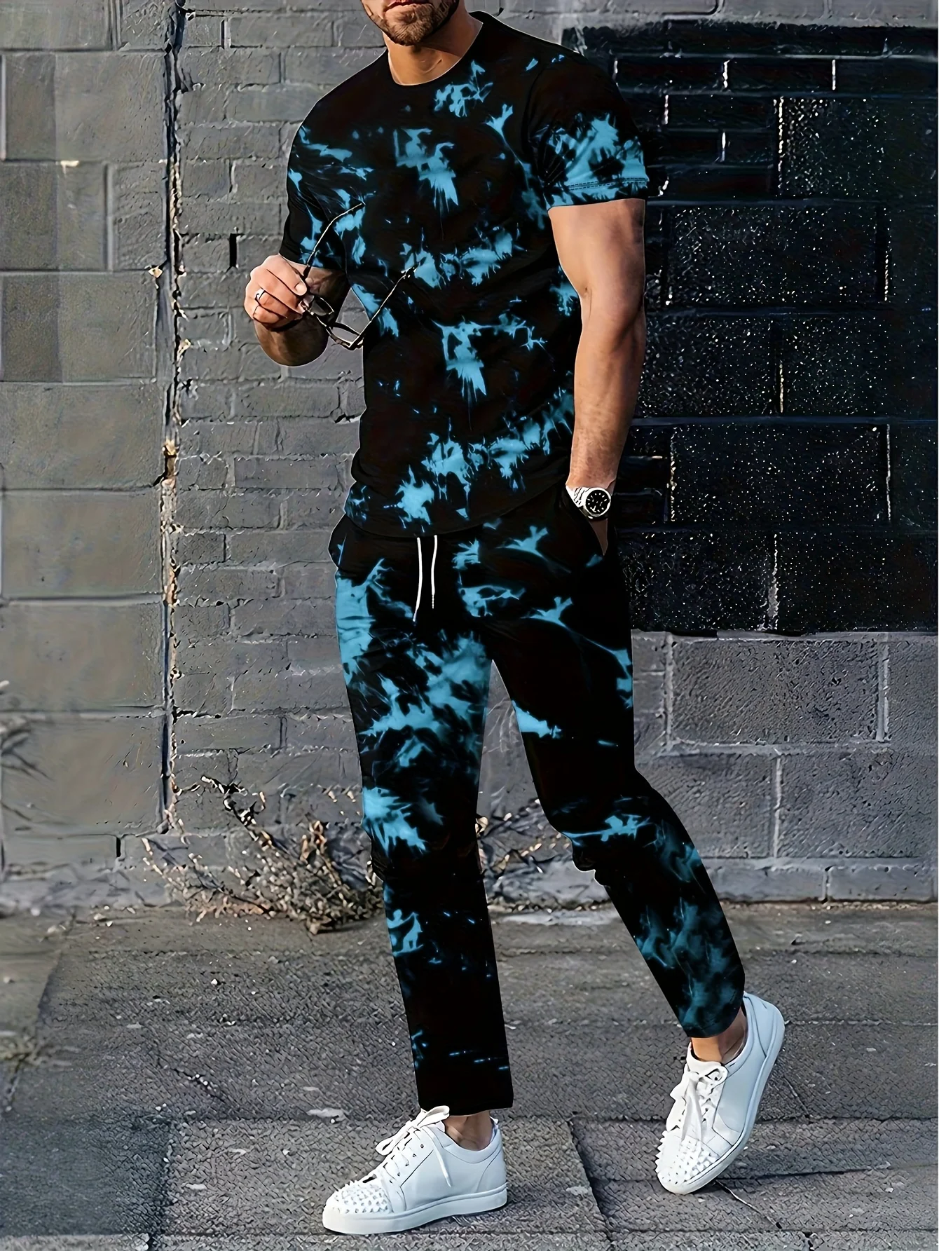 

The new men's set for summer 2025 features 3D graffiti printing which is casual fashionable soft and comfortable