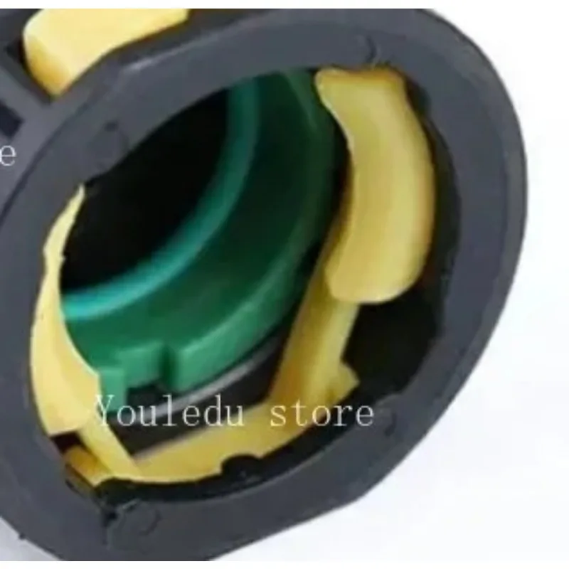 

Подходит для вентиляционных труб картера автомобилей 1192W0 и Peugeot 307 308.