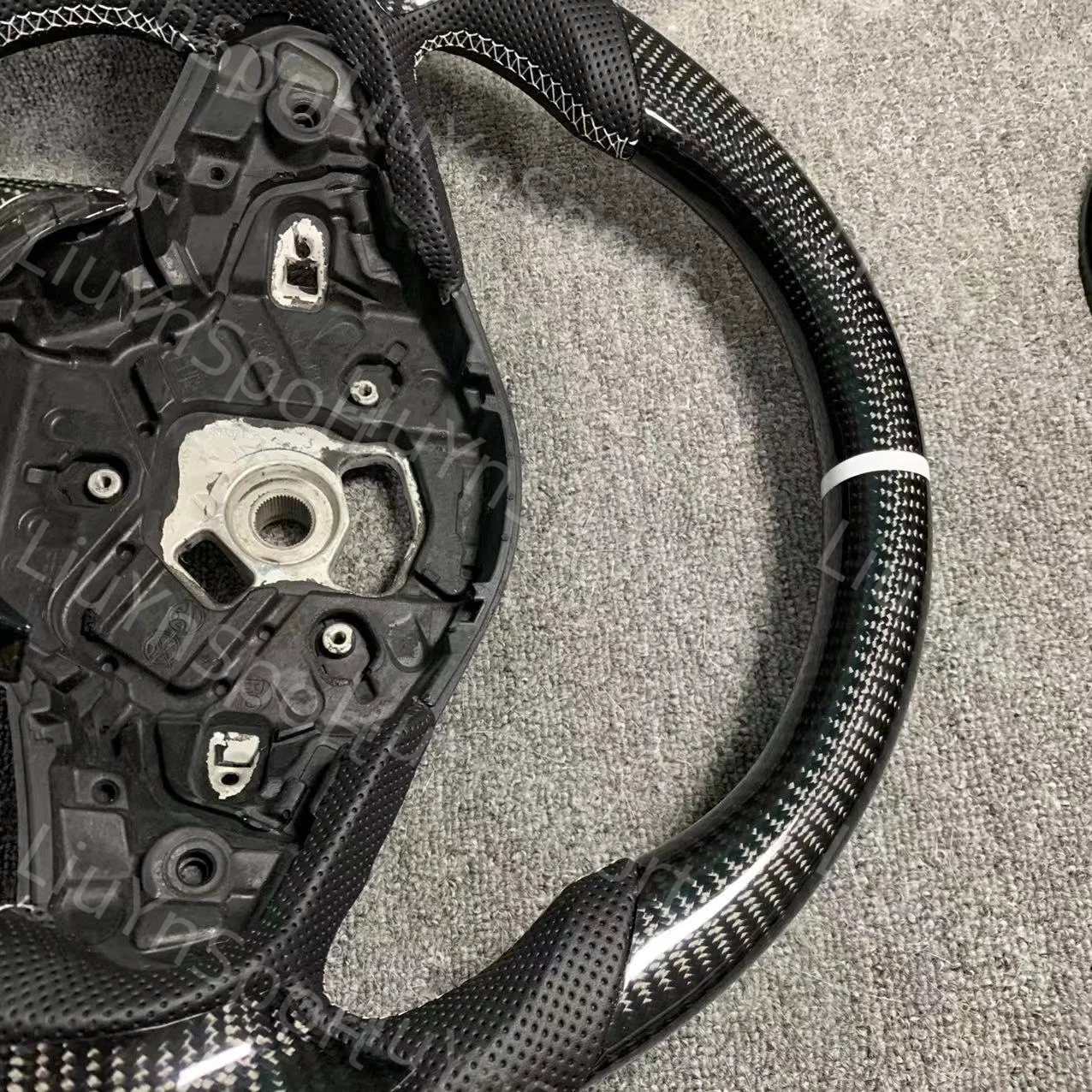 Maßgeschneidertes Lenkrad aus echtem Carbonfaser mit Rahmenverkleidung aus Kohlefaser und Paddel für Toyota Supra GR A90 A91 Mkv 2020+ – Detail 5