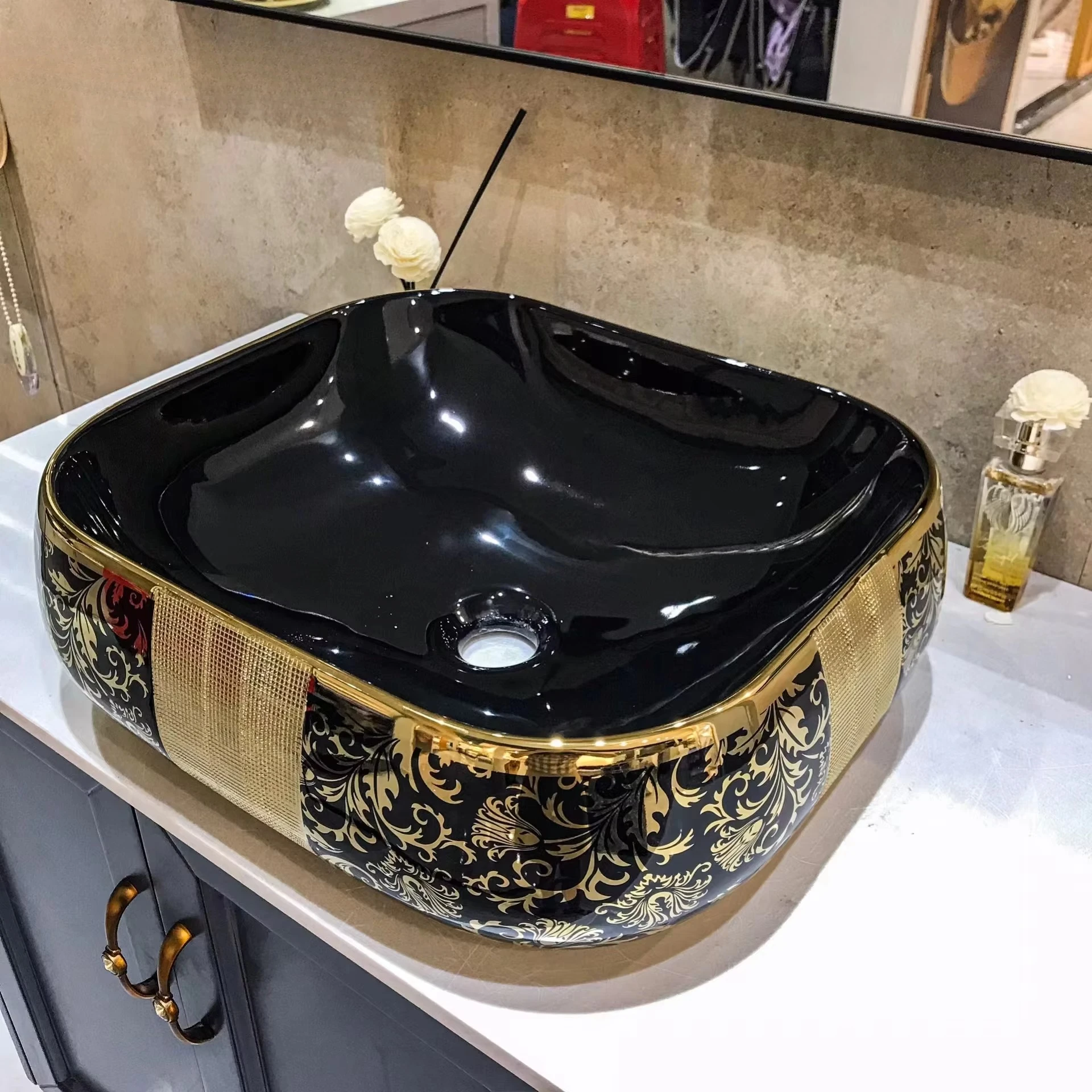lavabo-en-ceramique-fait-a-la-main-galvanoplastie-style-de-luxe-noir-et-or-haute-qualite-salle-de-bains-d'hotel-comptoir-moderne-art-meilleure-vente