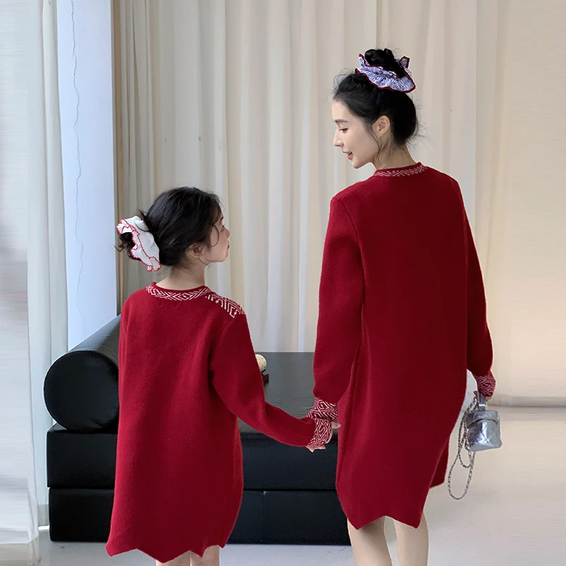 2025 Winter 1-12 Years Girl Boy Sibling Brother Sister S-XXL Adults Mom Dad Family Matching Outfits Red Chinese New Year Sweater