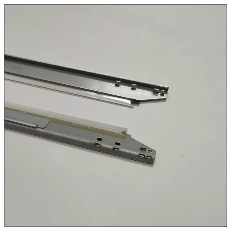 Drumreinigingsmes voor Ricoh MP C2000 C3000 C2500 C3500 C4500 printer, MPC 2000 3000 2500 lading/overdracht riemreinigingsmes, WB