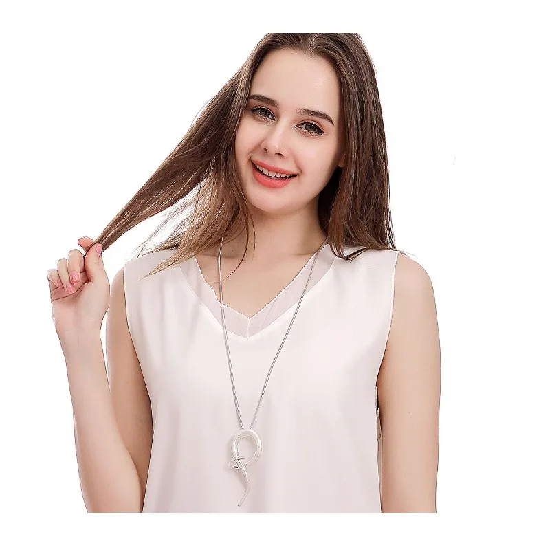 

Explosive Foreign Trade Alloy Women's Necklace Design Sense Letter Simple Jewelry Pendant Long Chain Sweater Chain