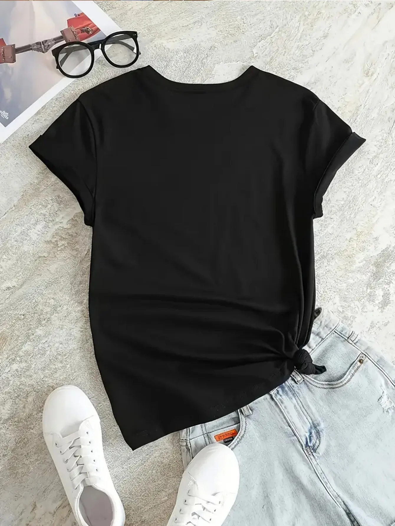 Men's Thanksgiving Family Dinner T-shirt Thanksgiving Turkey Pumpkin Maple Leaf Tee| Skin-friendly Anti-wrinkle Fabric, Machine Washable and Easy to Care, Fast Delivery from the US Warehouse, Family-couple Thanksgiving Warm Gift