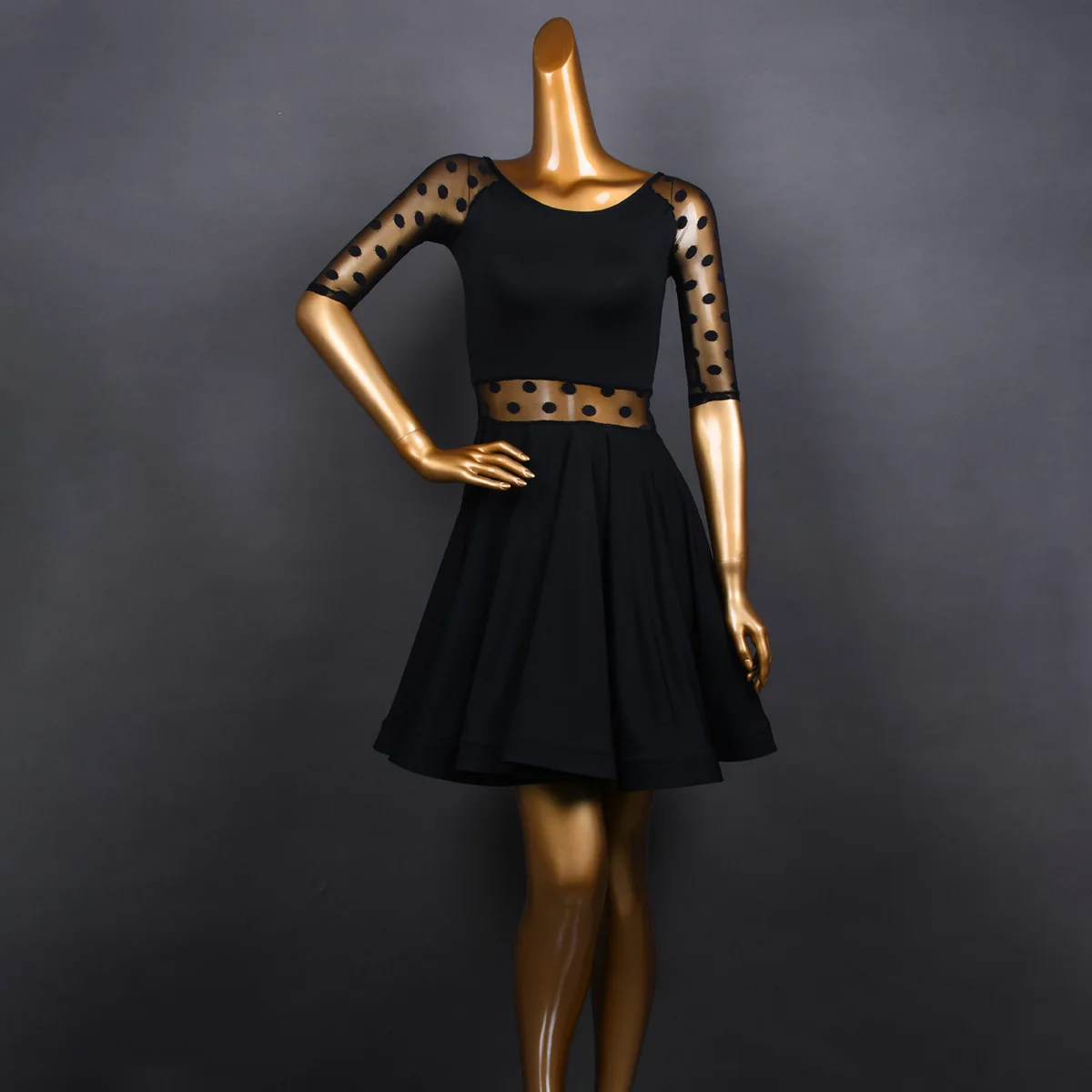 

Женское платье для латиноамериканских танцев: танго, джаз, вальс, современные танцы. Профессиональный костюм для соревнований, тренировок и выступлений на сцене.