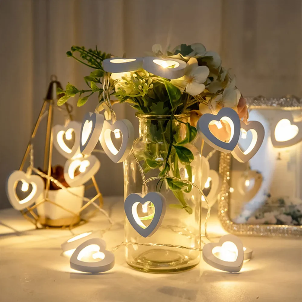 سلسلة أضواء LED على شكل قلب - أضواء خرافية رومانسية لغرفة النوم وديكور عيد الحب وغرفة الأطفال (تصميم بلاستيكي مدمج)