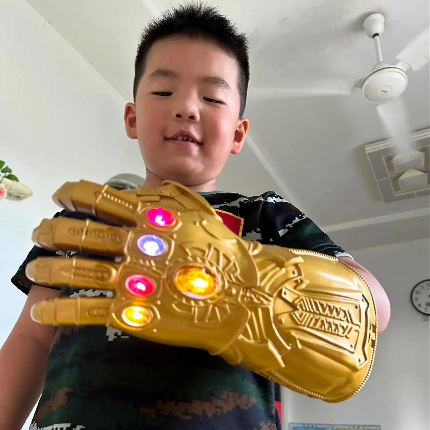 Marvel Infinity Gauntlet with LED Stones Thanos Glove Halloween Cosplay Glove Cos Costume Toys for Kids Adults Birthday Gift