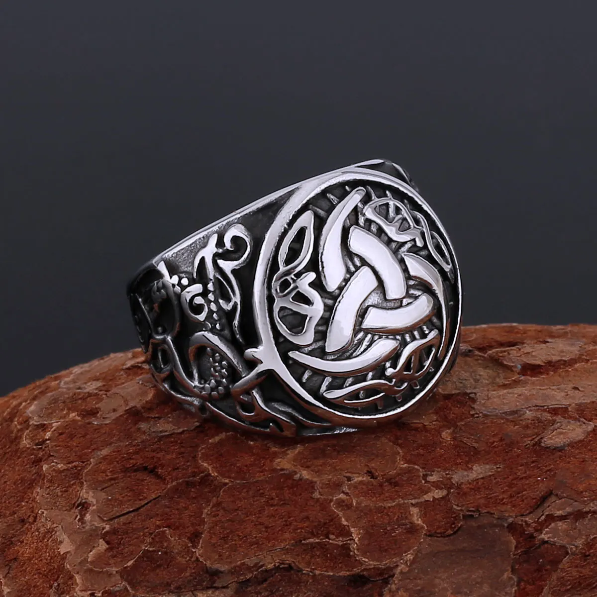 Vintage Vikings Simple Design Celts Knot Ring Never Fade Stainless Steel Nordic Jewelry Men's Ancient Rune Amulet Ring Gift