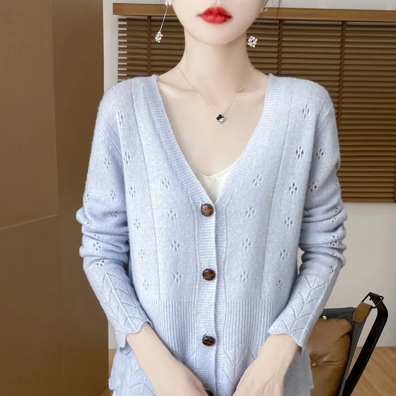 

New 100% pure wool women's V-neck knitted jacquard loose cardigan sweater knitted cashmere sweater coat in autumn and winter