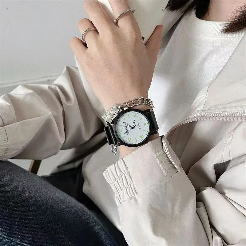 Zegarek damski YIKAZE świecąca tarcza damski zegarek kwarcowy silikonowy sukienka na ramiączkach zegar damski Sudent minimalistyczny Design zegarek