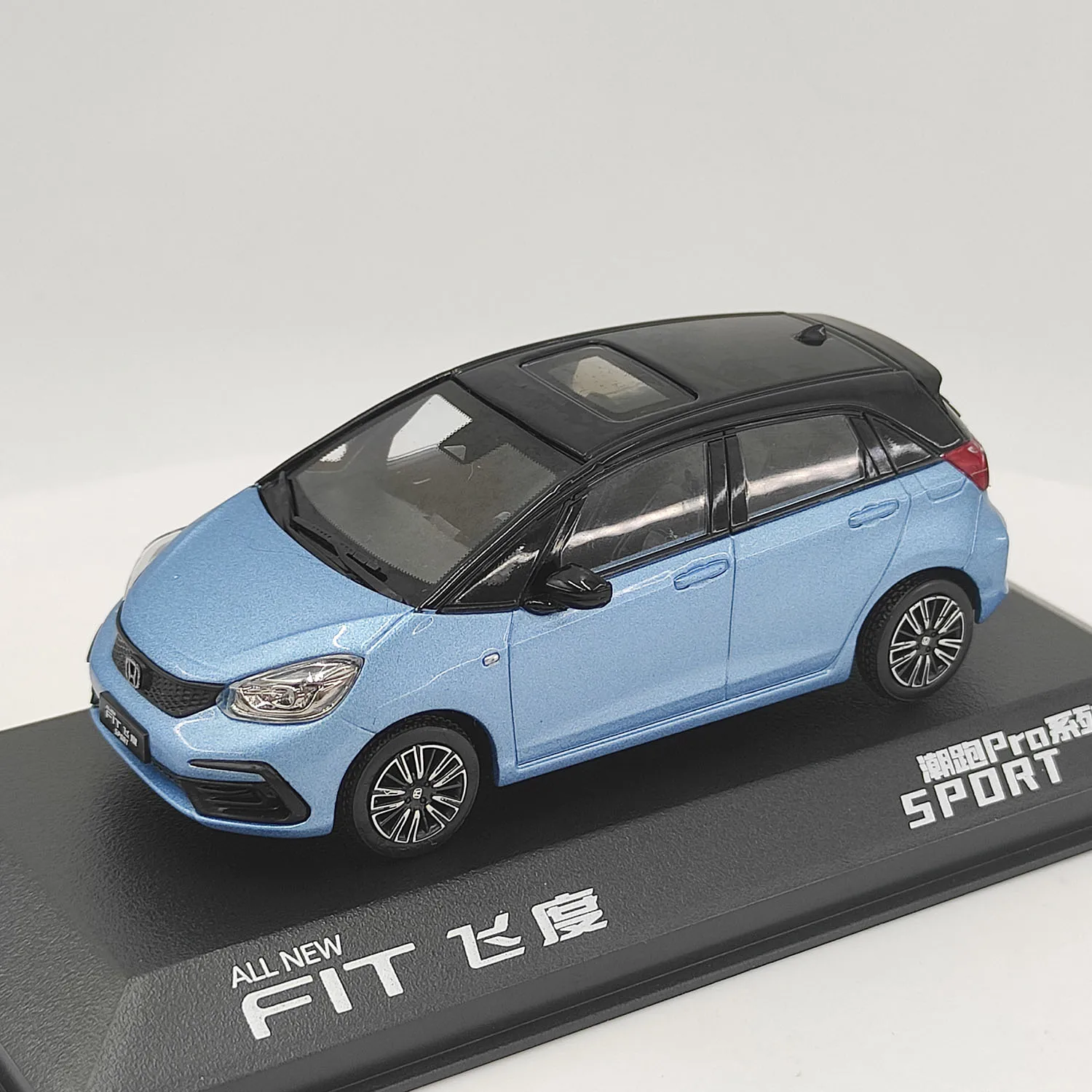 دييكاست 1:43 مقياس مصنع Guangqi هوندا جديد صالح كروسر سبيكة سيارة نموذج تحصيل لعبة هدية تذكارية عرض حلية #3