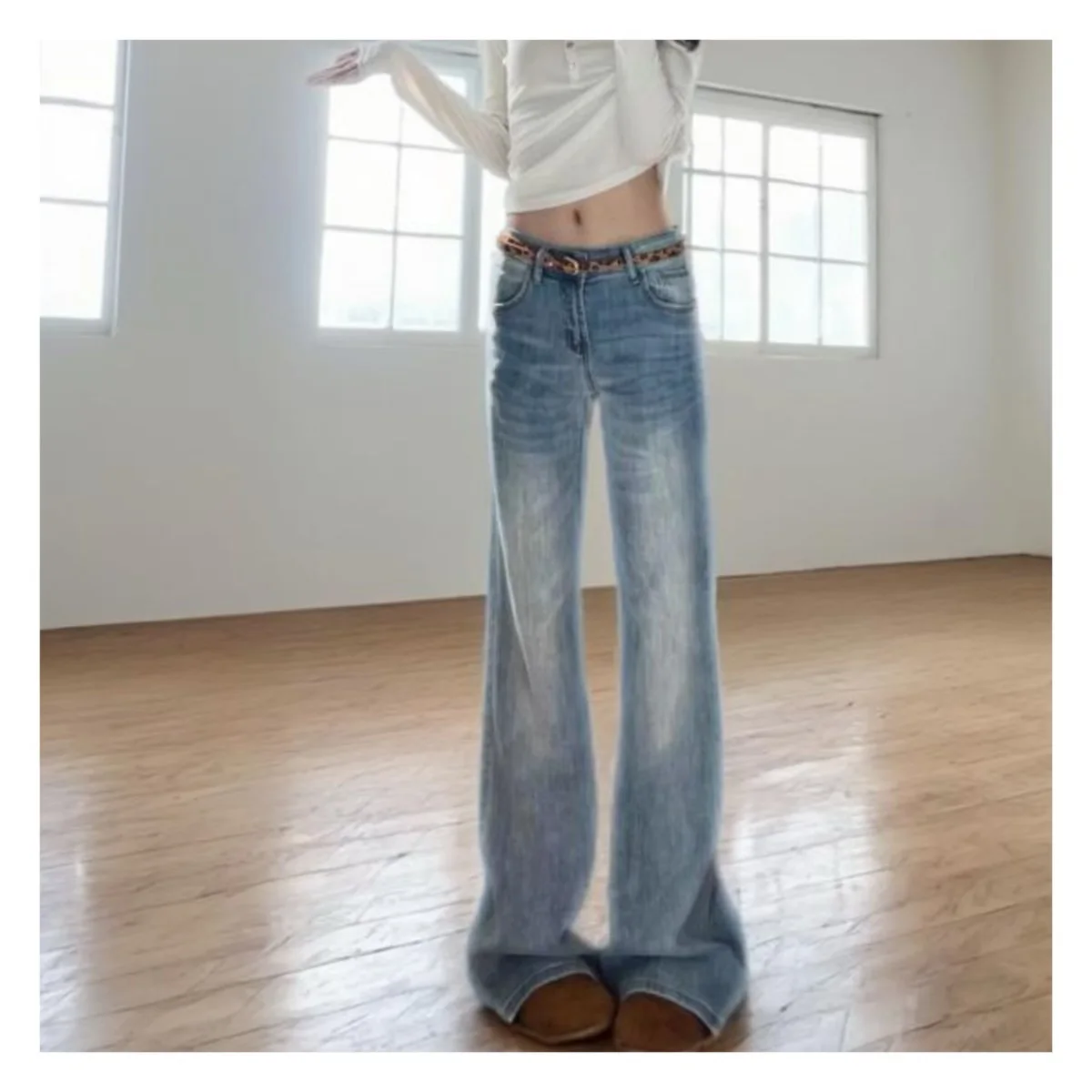 Jeans de Mujer de Cintura Baja Ligeramente Acampanados, Pantalones de Mezclilla Azul Nostálgico, Estilo Vintage Básico Y2K, Nuevos