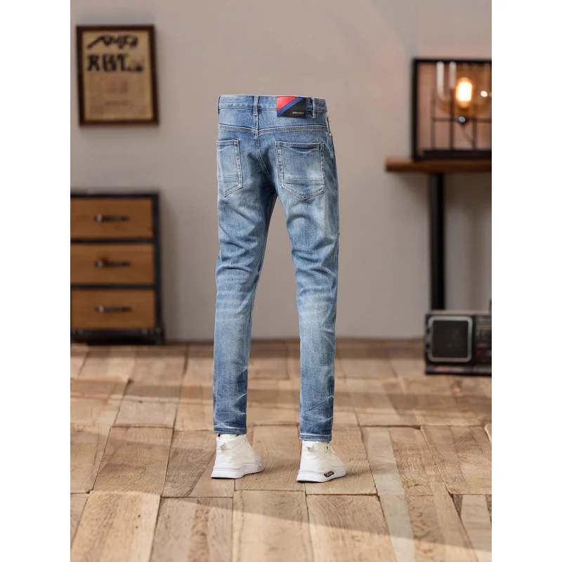 Jeans da uomo alla moda alla moda con fori 2025 Abbigliamento da uomo autunnale Pantaloni skinny elasticizzati slim fit alla moda lavati retrò
