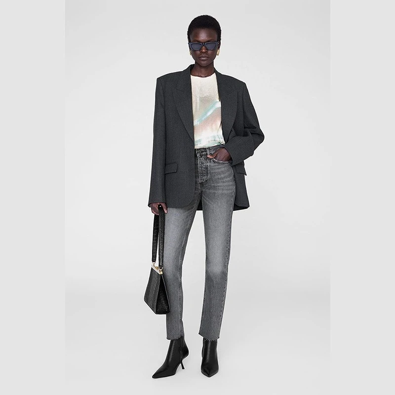 26 أوائل الربيع جديد أورورا رسالة الطباعة الرقمية ضوء المشمش القطن المرأة قصيرة الأكمام تي شيرت