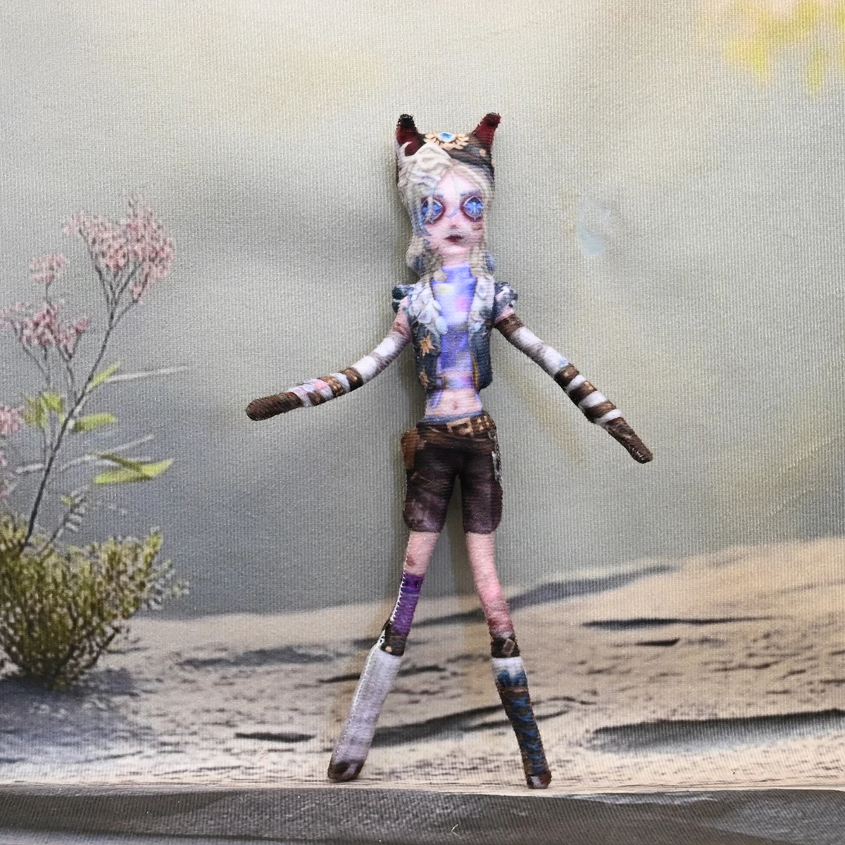 28 centimetri Gioco Identità V Peluche Bambola Anime Marcus Thorne Amanda Gathis Figura Morbida Farcito Giocattolo Cosplay per Il Regalo