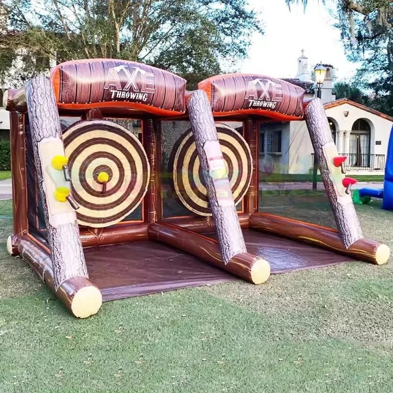 Ascia gonfiabile Gioco di lancio gigante su due lati Gioco di lancio di palline commerciali Giochi sportivi di tiro interattivi per bambini e adulti