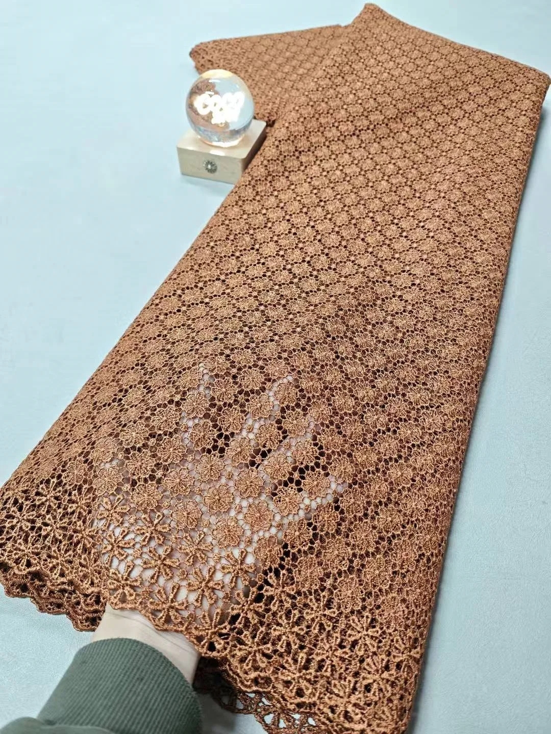 

Новейшая высококачественная африканская нигерийская ткань из гипюрового кружева с тюлем для пошива платьев, вышивка пайетками, хлопок, 5 ярдов, XL164