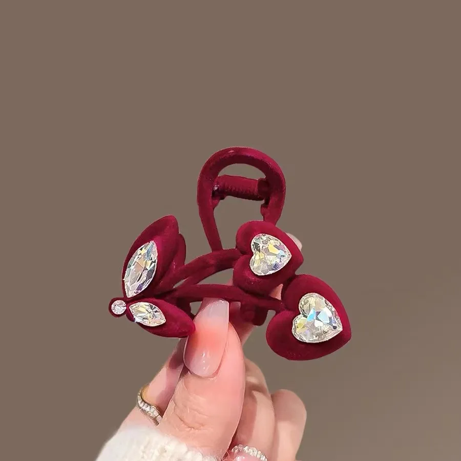Sweet Crystal Love Cherry chwytak do włosów średniej wielkości kobiece flokowane metalowe pół krawaty spinka do włosów jesienne i zimowe akcesoria do włosów
