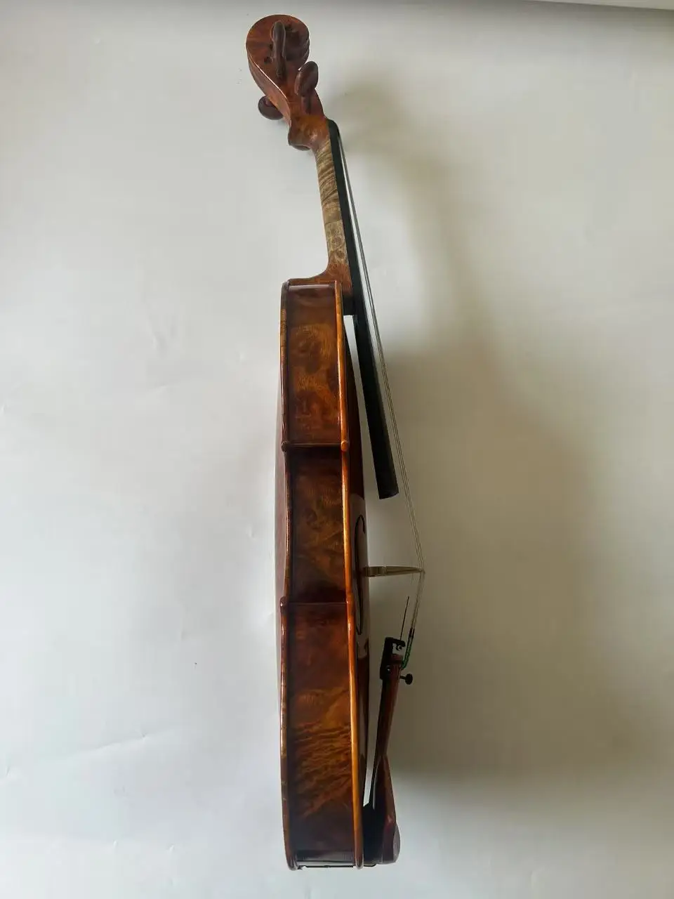 GT240505 4/4 نمط النمر الطبيعي المصنوع يدويًا نمط القيقب كمان عين الطيور القيقب