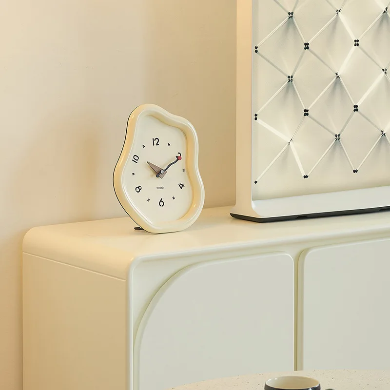 

Cream Wind Home Furnishing Living Room Desktop Clock Entrance Desktop Ornament TV Cabinet Desk Clock Ornament