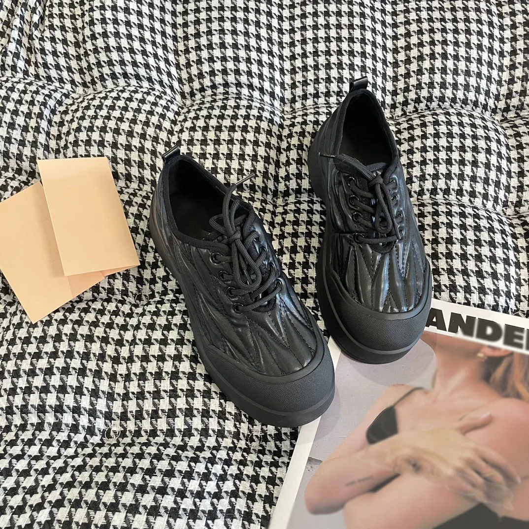 Thick soled small leather shoes for women in spring 2024, new thick heel lace up single shoes, spring and autumn sports shoes