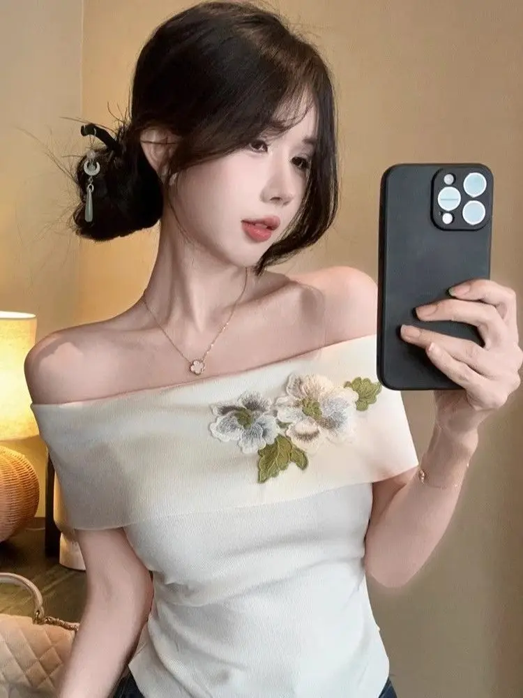 New Chinese Style Embroidered Flower Shoulder Top Women Cold Feeling Gentle Pleated Knitted Short Sleeved T-shirt Ins
