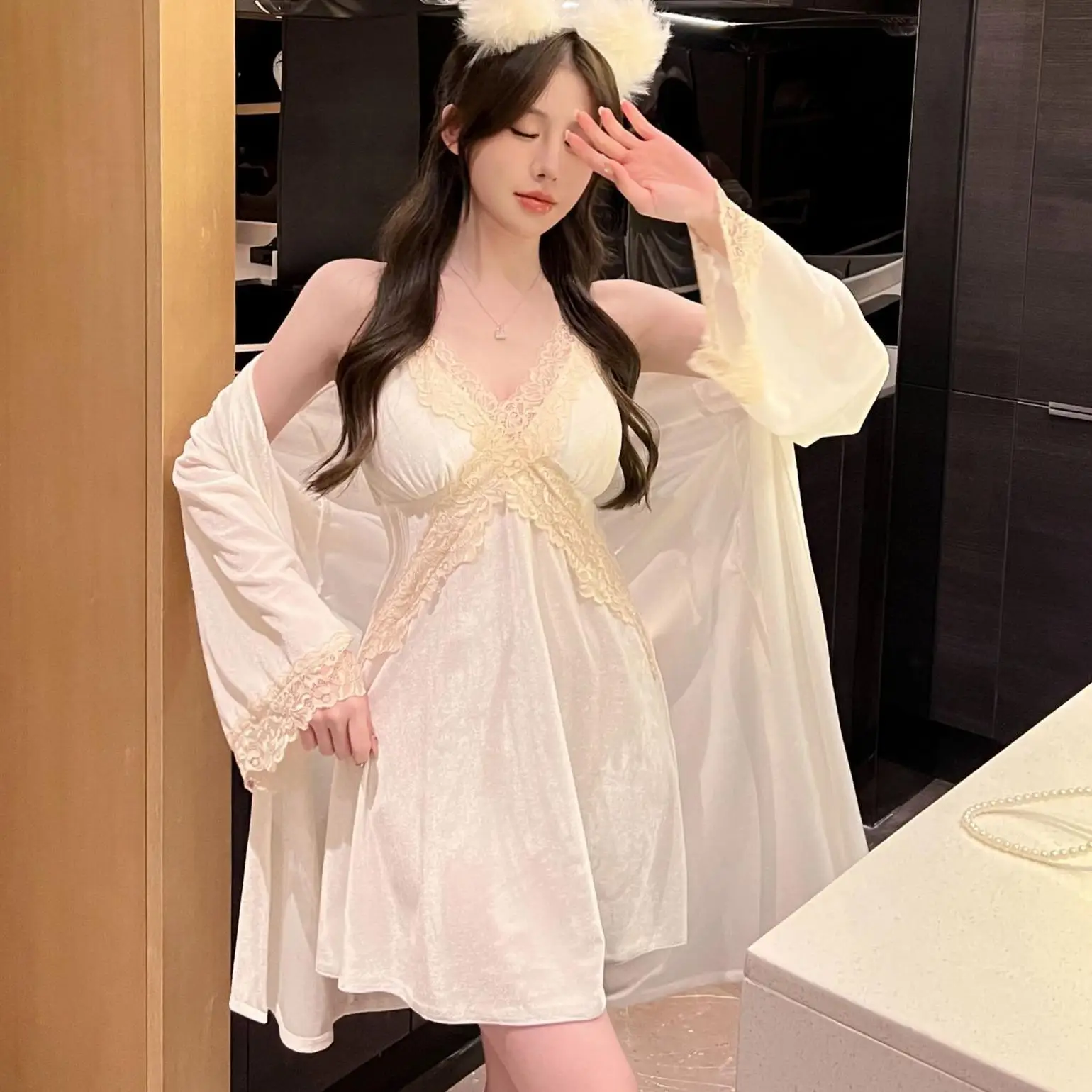 

Velour Robe Gown Suit Lace Nightwear Autumn Winter Nightgown Homedress Women Velvet Kimono Bathrobe Sleepwear 2Pcs Lingerie