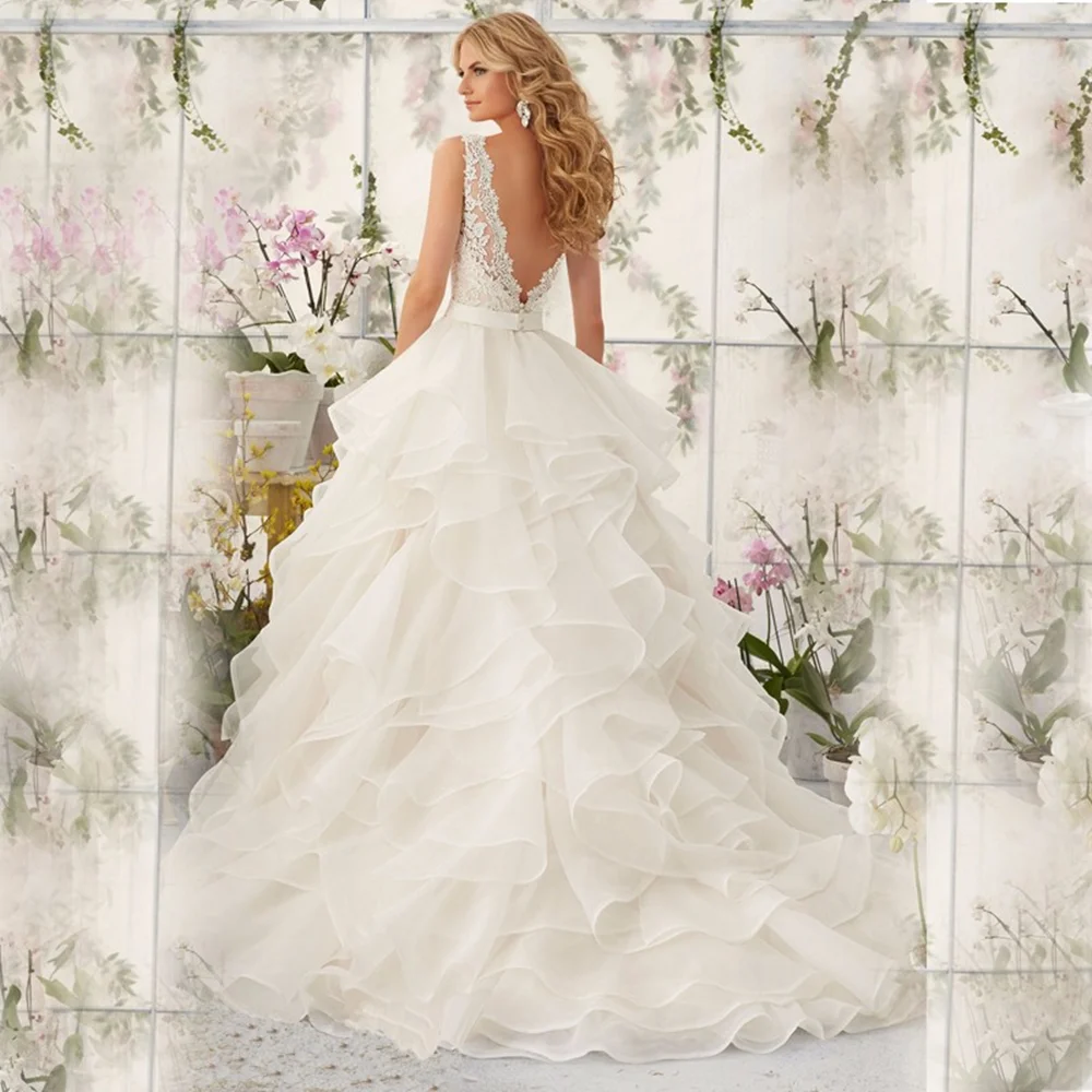 Deep V-Neck White Wedding Dresses Lace Bodice Ruffles Bridal Gown Skirt Princess Robe De Mariée Zipper Back Vestidos De Noiva
