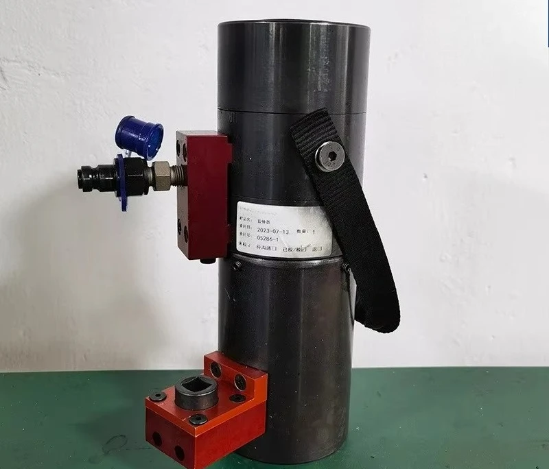 Hydraulic Bolt Tensioner 150MPa Integral Tensioner