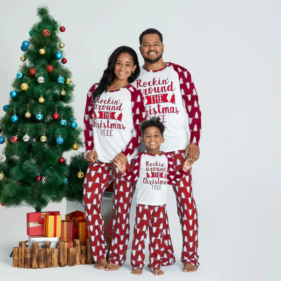 

2025 Christmas Family Outfit Mom Daughter Dad Son Family Matching Pajamas Soft Loose 2 Pieces Xmas Family Christmas Pajamas