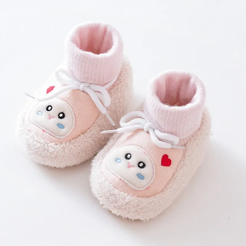 

Осенне-зимние нескользящие тапочки-носки для малышей с мягкой подошвой, новинка 2026 года, милые туфли