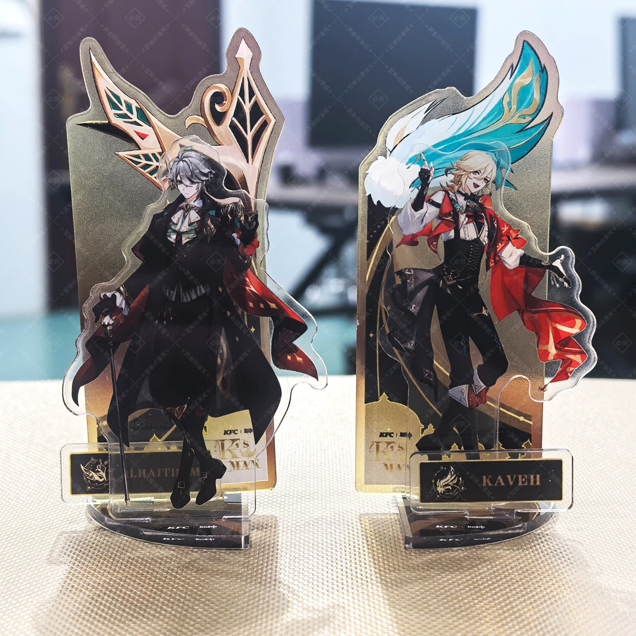 Genshin Impact 게임 피규어 Merch Lyney Lynette Alhaitham Kaveh 배지 아크릴 스탠드 티켓 키 체인 주변 장치 장난감 선물