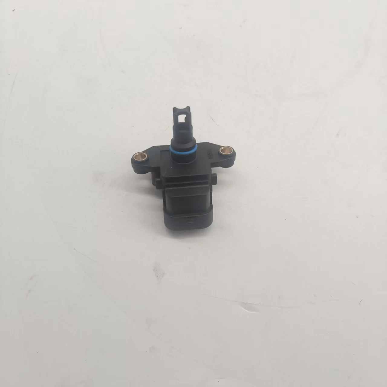 Afbeelding 6: hoge kwaliteit nieuwe 3971106 turbocompressor boostdruksensor voor Cummins