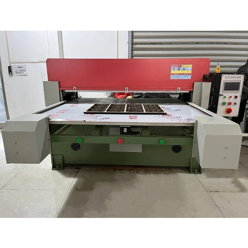 Precision four-column unilateral automatic feeding cutting machine, luggage leather cutting machine, blister hydraulic