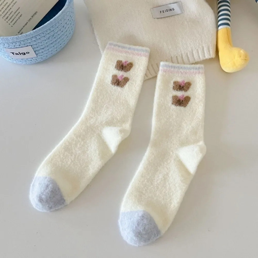Cute Soft Acrylic Fuzzy Socks Thick Warm Non-Slip Socks Mid-Calf Striped Jacquard Home Socks For Women Ladies