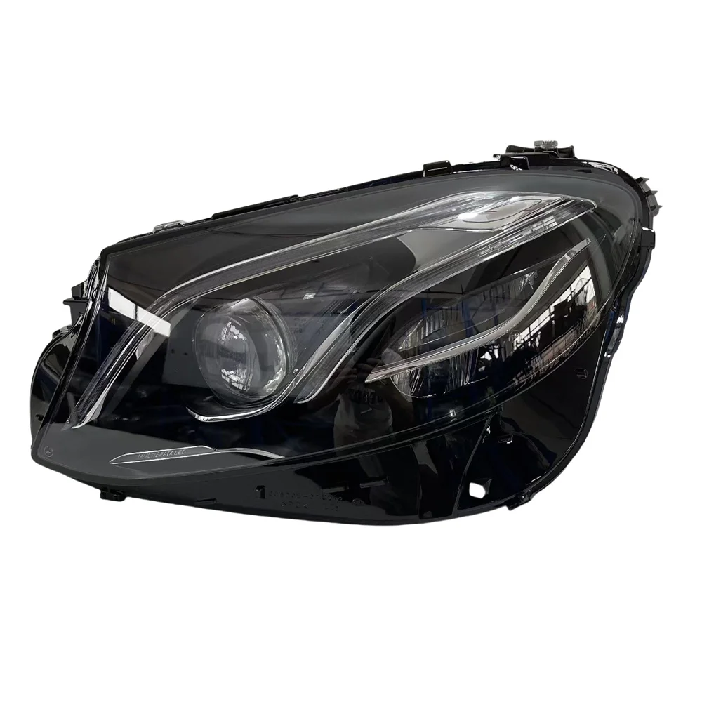 

1PC for Mercedes-Benz W213 headlights W238 2016-2020 LED geometric headlight white light A2139062706,A2139062806 EU version