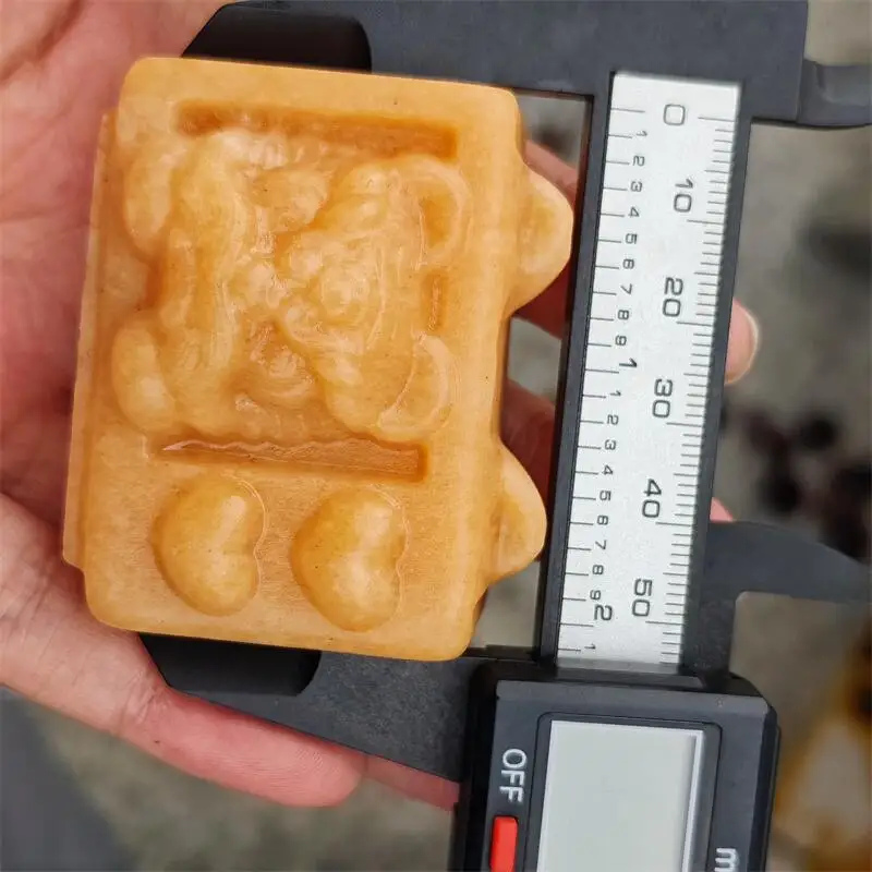Natural Yellow Quartz Dancing Lion Television Cartoon Carving Crystal Healing Animals Figurines Home Decorations DIY Gift 1PCS