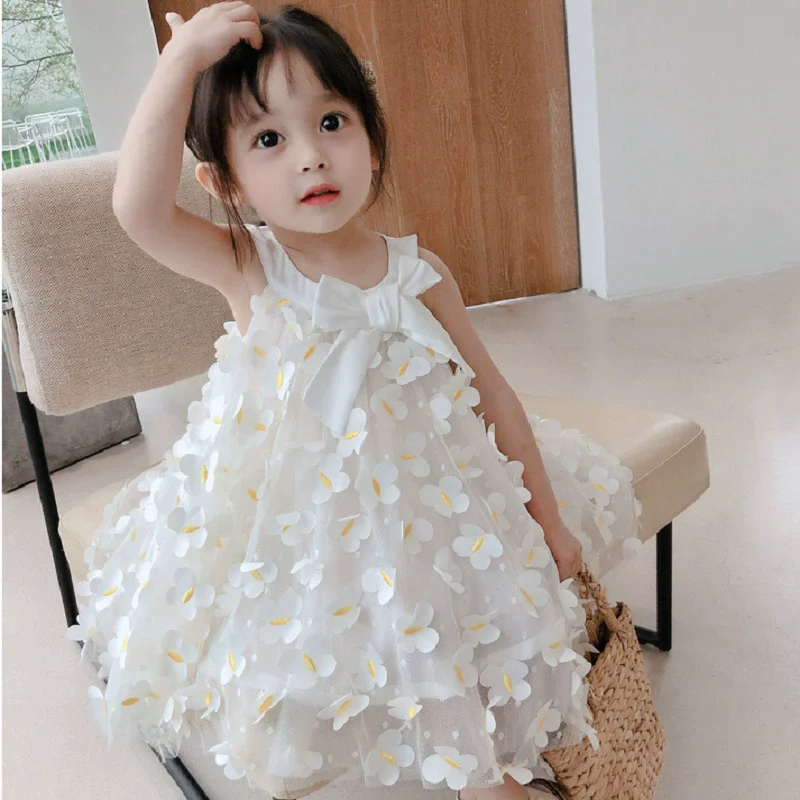 

Летнее детское платье для девочек с 3D-бабочками и пуговицами на спине, белое, из марлевки, с аппликацией, для отпуска, 2-8 лет